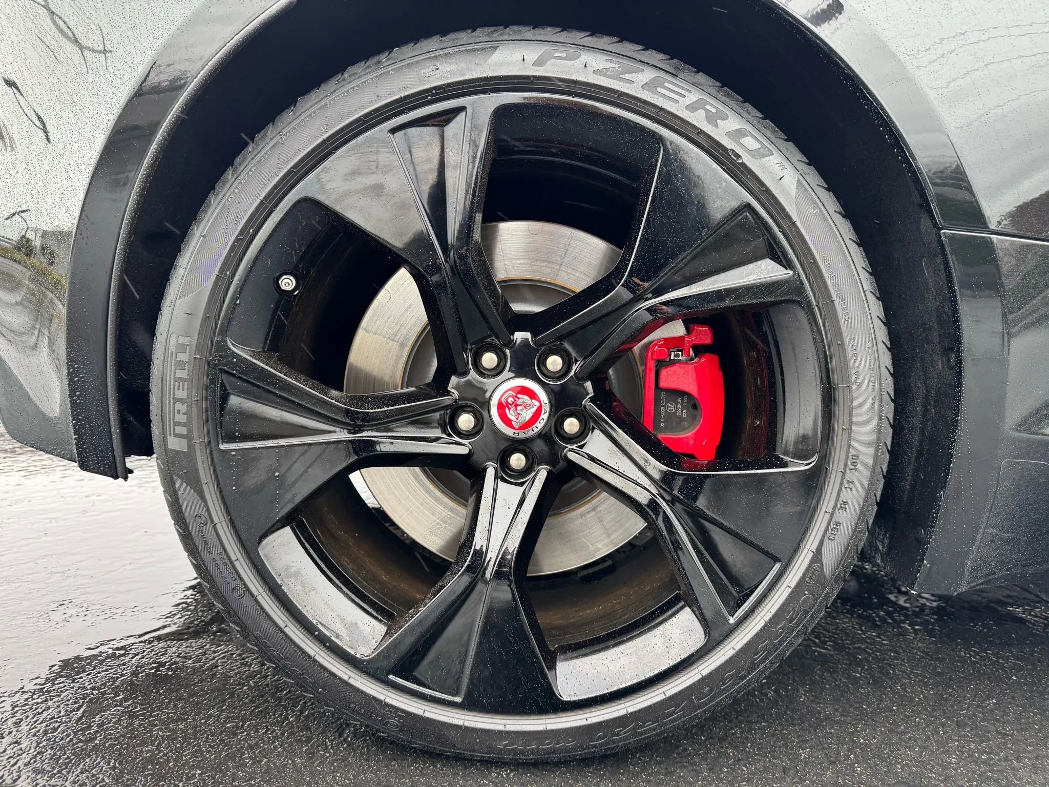 Used 2023 Jaguar F-TYPE Coupe image 17