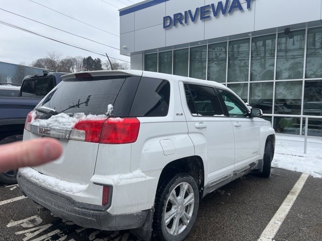 Used 2017 GMC Terrain SLE image 11