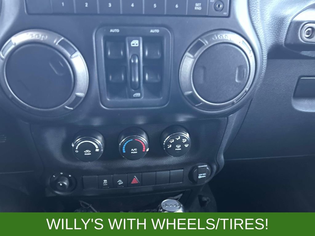 Used 2016 Jeep Wrangler Unlimited Willys image 31