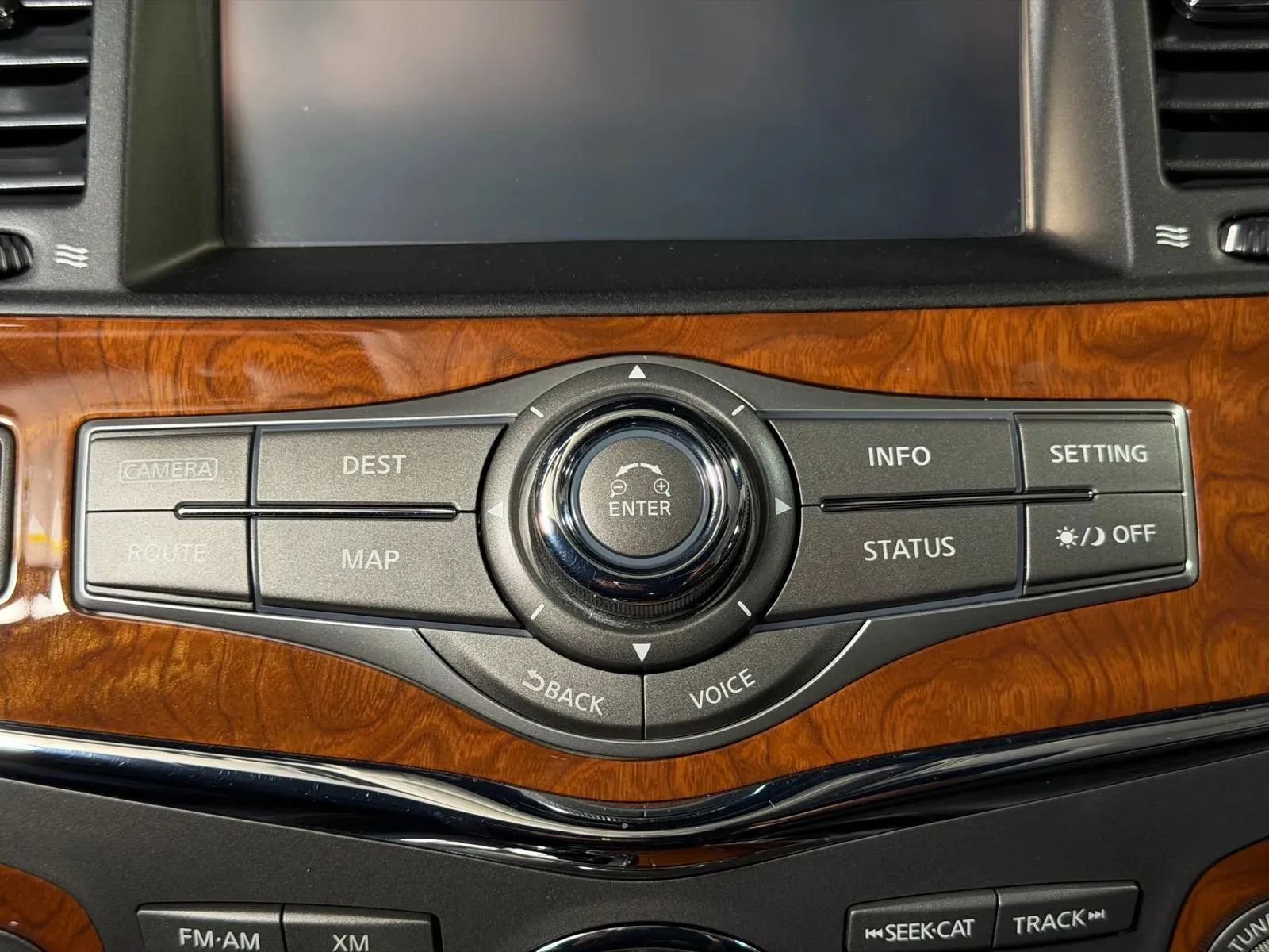 Used 2015 INFINITI QX80 2WD w/ Deluxe Technology Package image 43