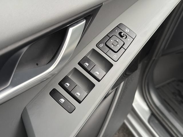 Used 2024 Kia Niro EX Touring FWD image 22