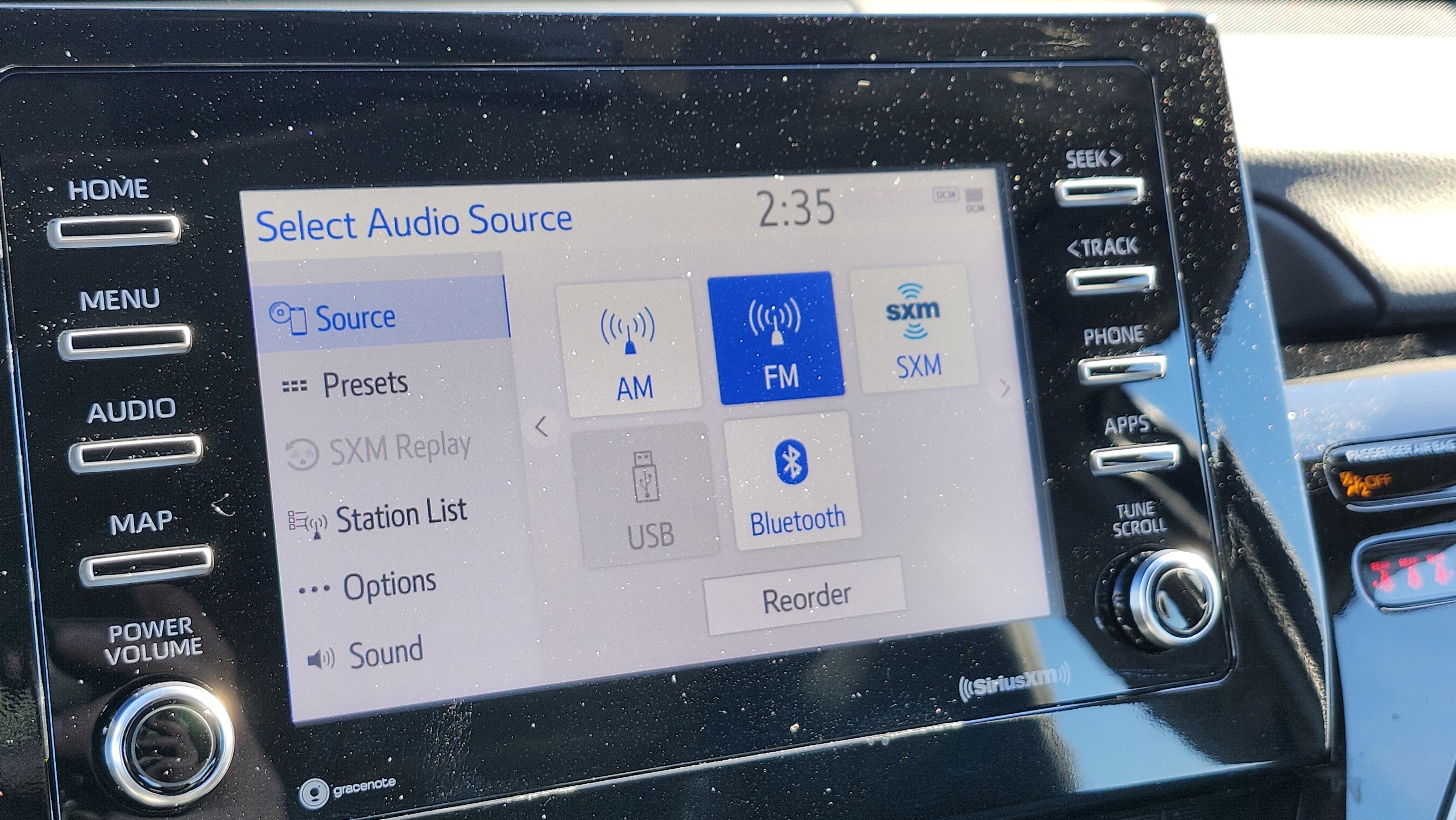 Used 2023 Toyota Camry SE image 6