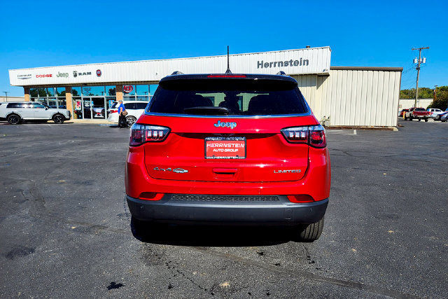 New 2026 Jeep Compass Limited AWD/4WD image 32