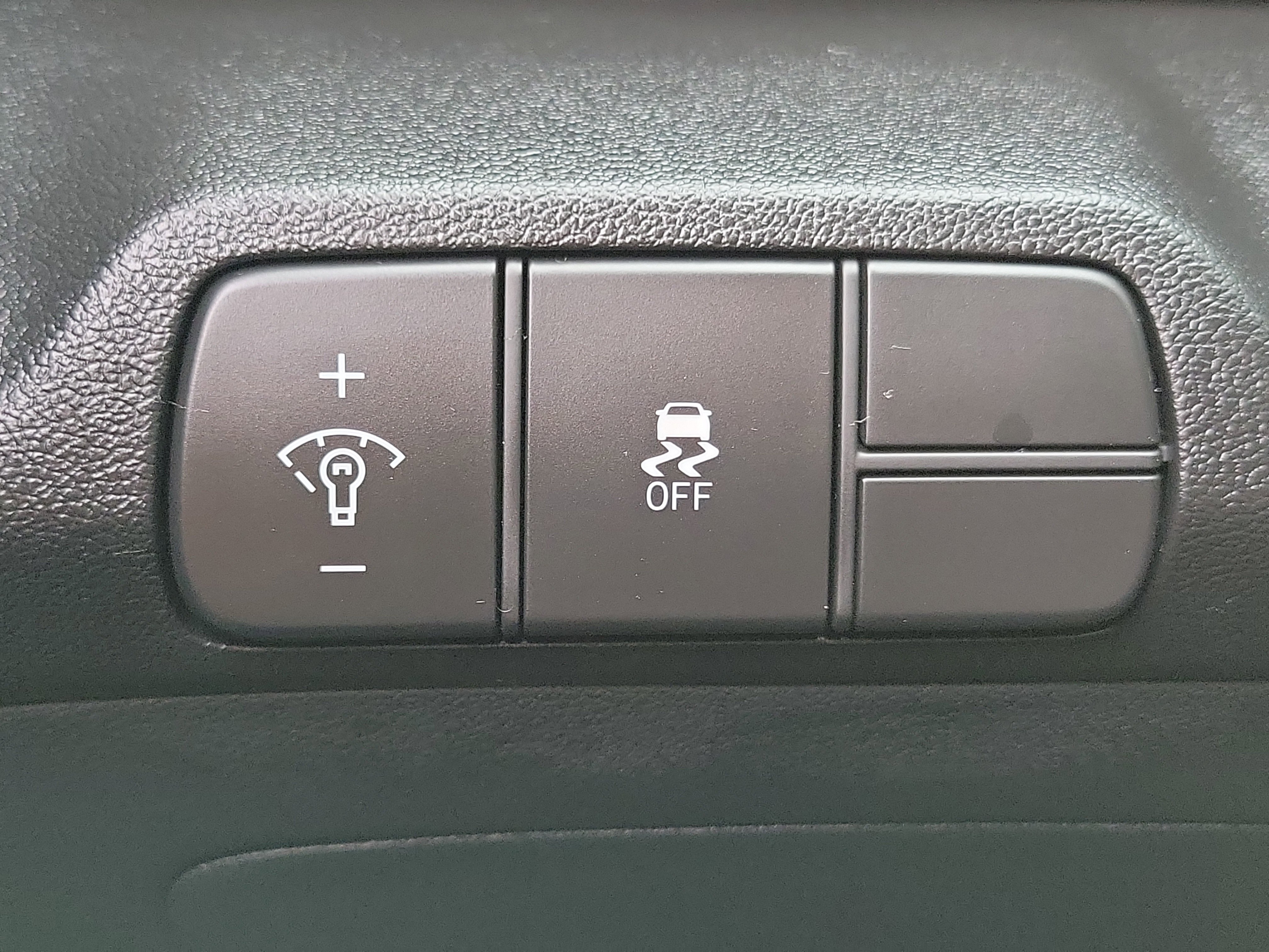 Certified 2025 Hyundai Elantra Sport FWD image 19