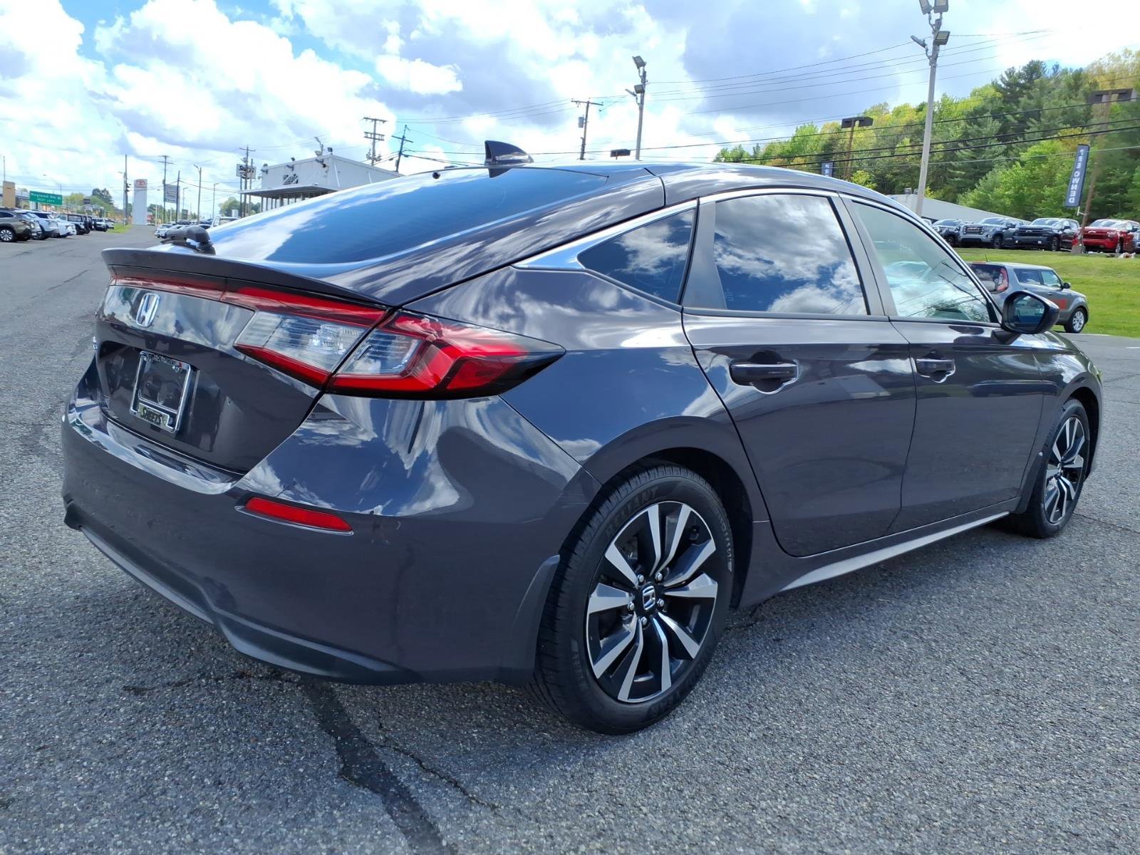 Used 2022 Honda Civic EX-L image 7