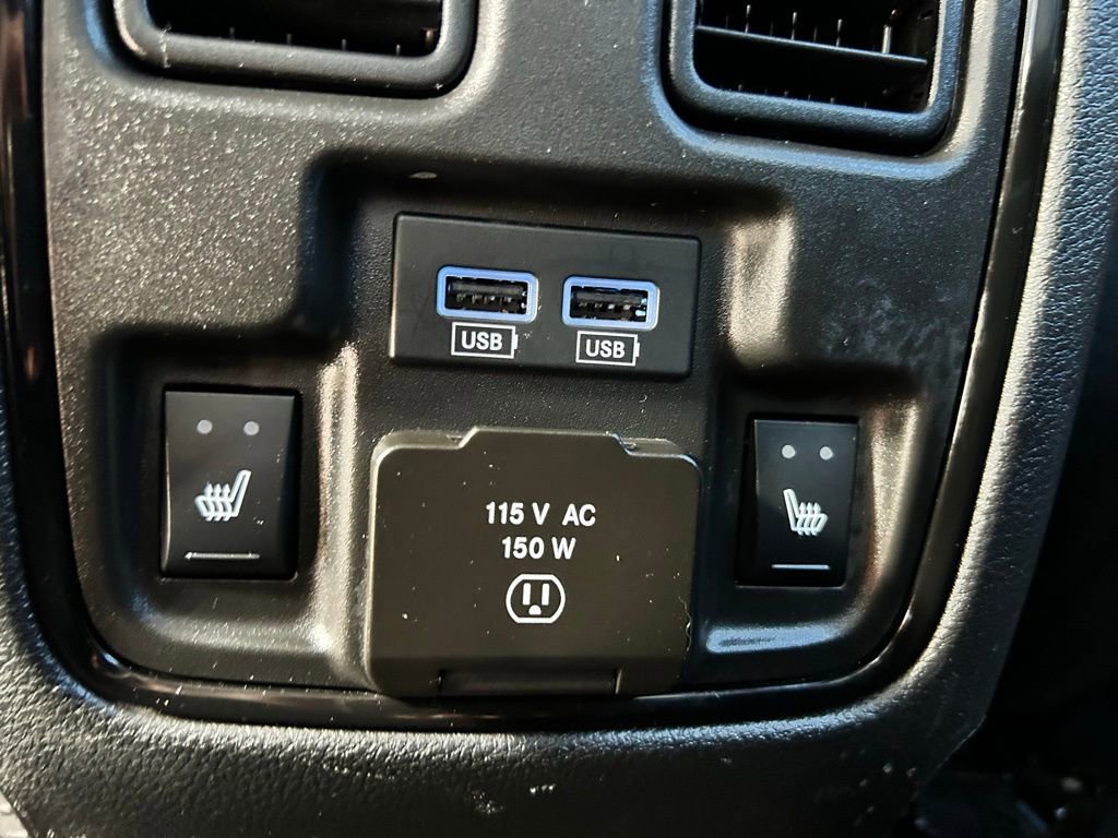 Used 2024 Dodge Durango GT image 32