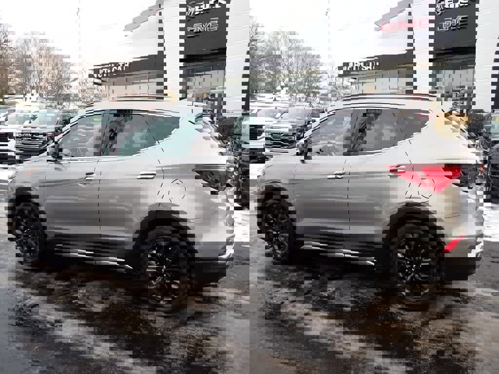 Used 2017 Hyundai Santa Fe Sport w/ Cargo Package video 2