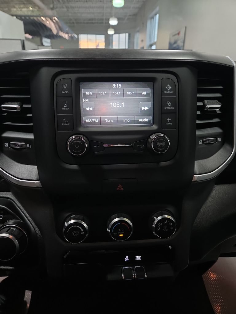 Used 2024 RAM 1500 Big Horn AWD/4WD image 5