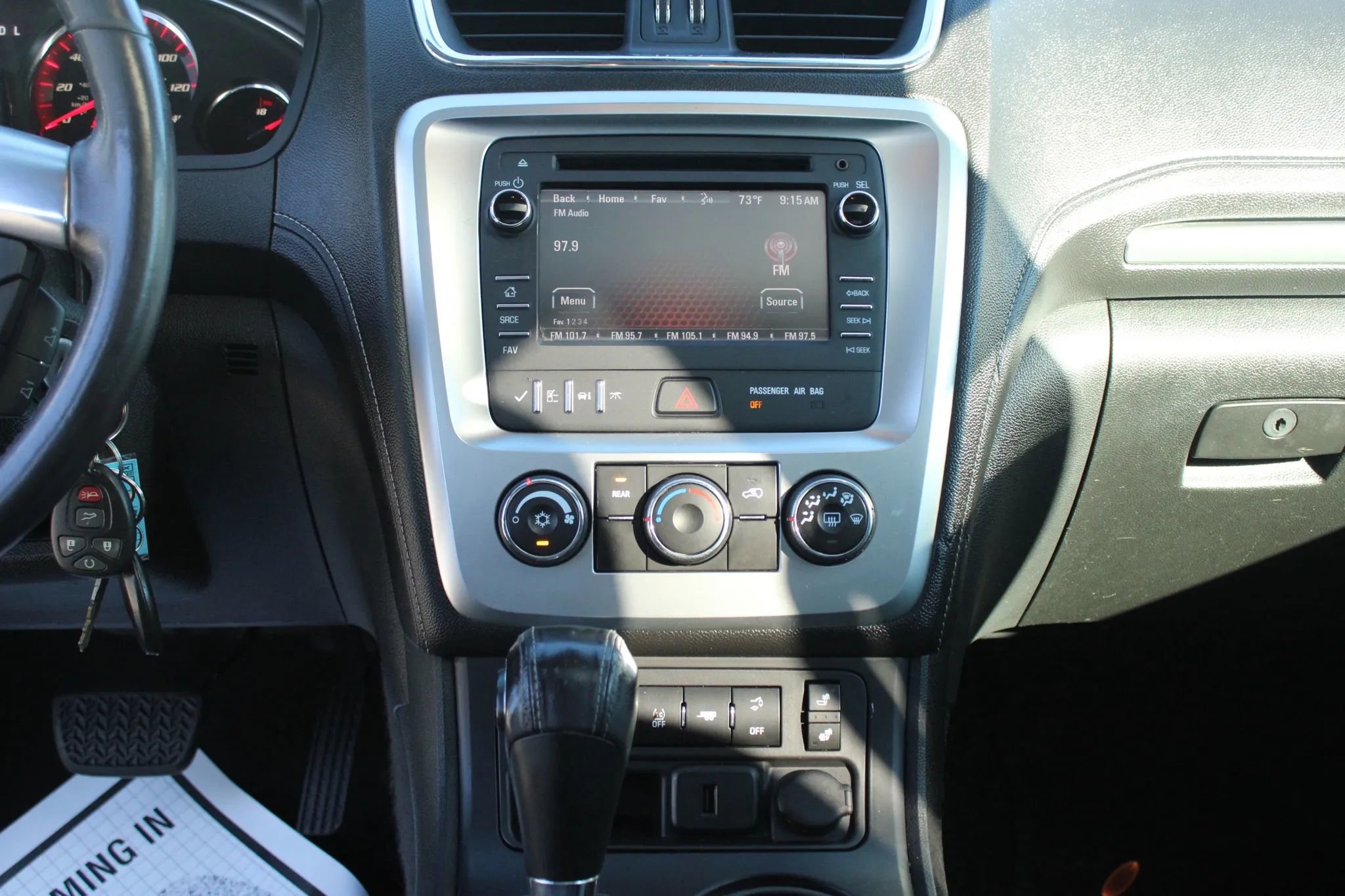 Used 2015 GMC Acadia SLE image 20