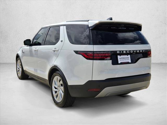 Certified 2025 Land Rover Discovery S image 8