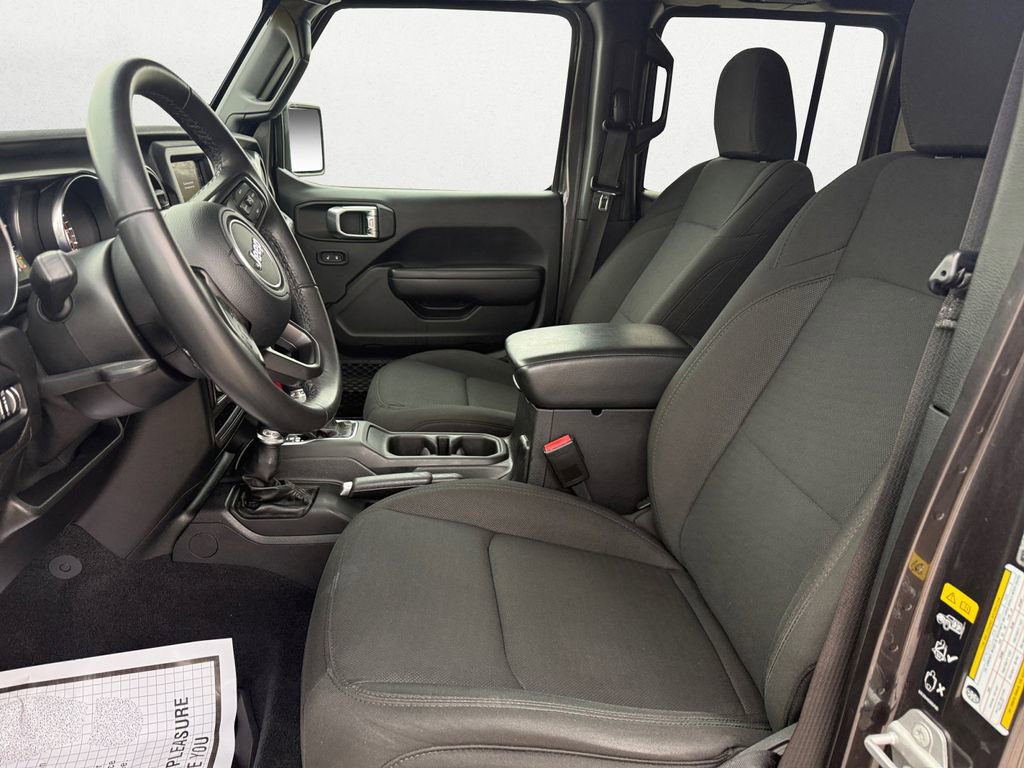 Used 2021 Jeep Gladiator Sport image 9