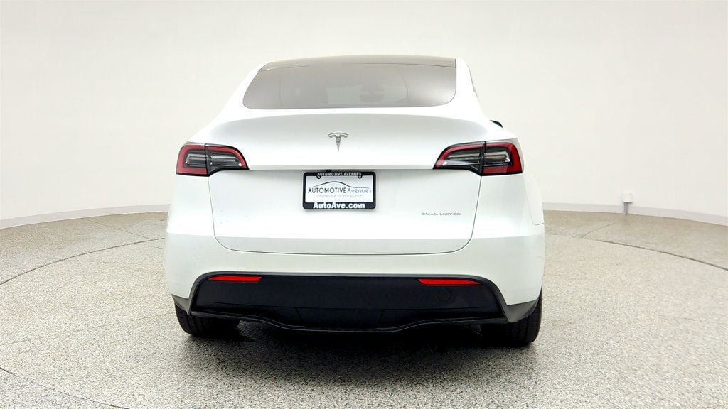 Used 2023 Tesla Model Y Long Range AWD/4WD image 6