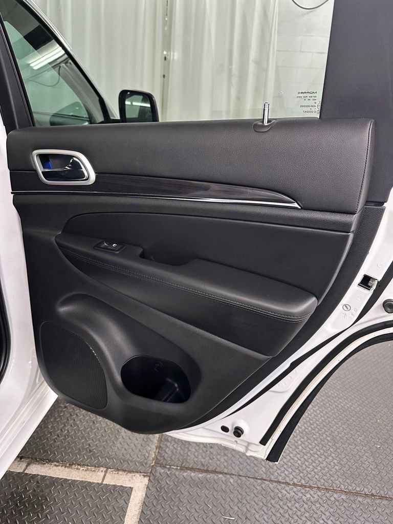 Used 2016 Jeep Grand Cherokee High Altitude image 35