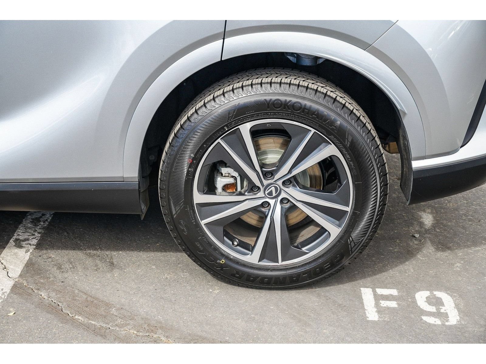 Used 2024 Lexus RX 350 AWD w/ Technology Package image 10