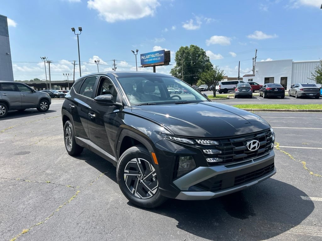New 2026 Hyundai Tucson Blue SE AWD/4WD image 2