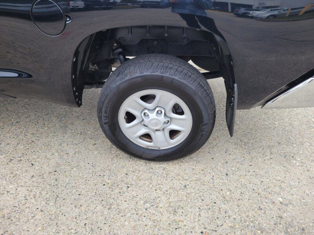 Used 2016 Toyota Tundra SR5 image 9