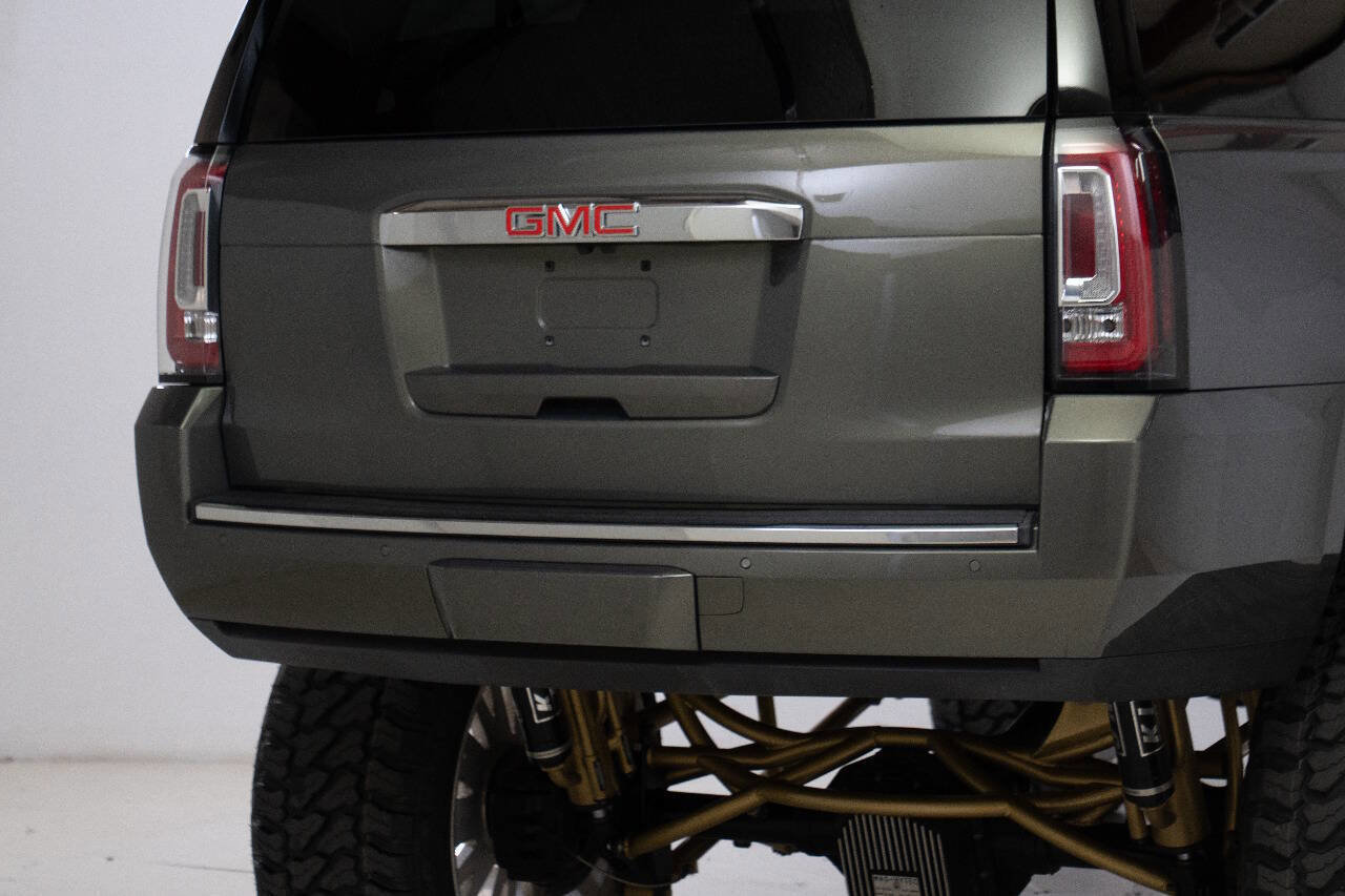 Used 2018 GMC Yukon XL Denali w/ Denali Ultimate Package AWD/4WD image 17