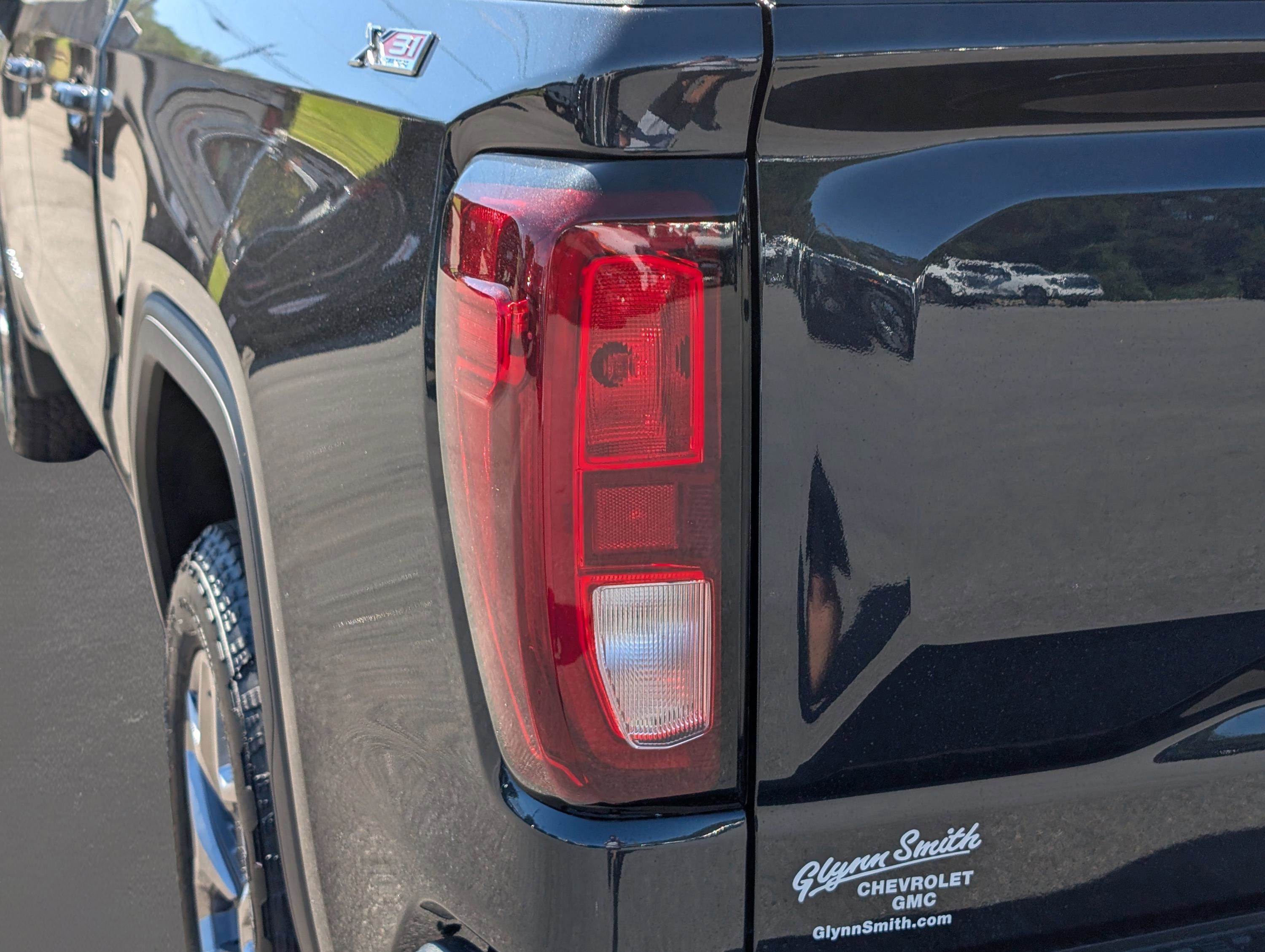 New 2026 GMC Sierra 1500 SLE w/ X31 Off-Road Package image 11