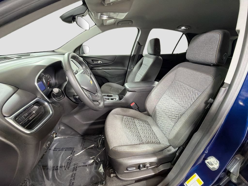 Used 2023 Chevrolet Equinox LT w/ Driver Convenience Package AWD/4WD image 22