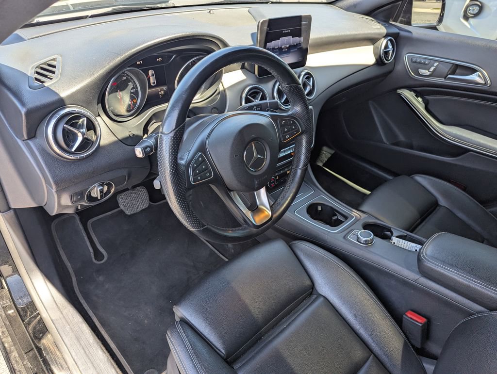Used 2019 Mercedes-Benz CLA 250 4MATIC image 23