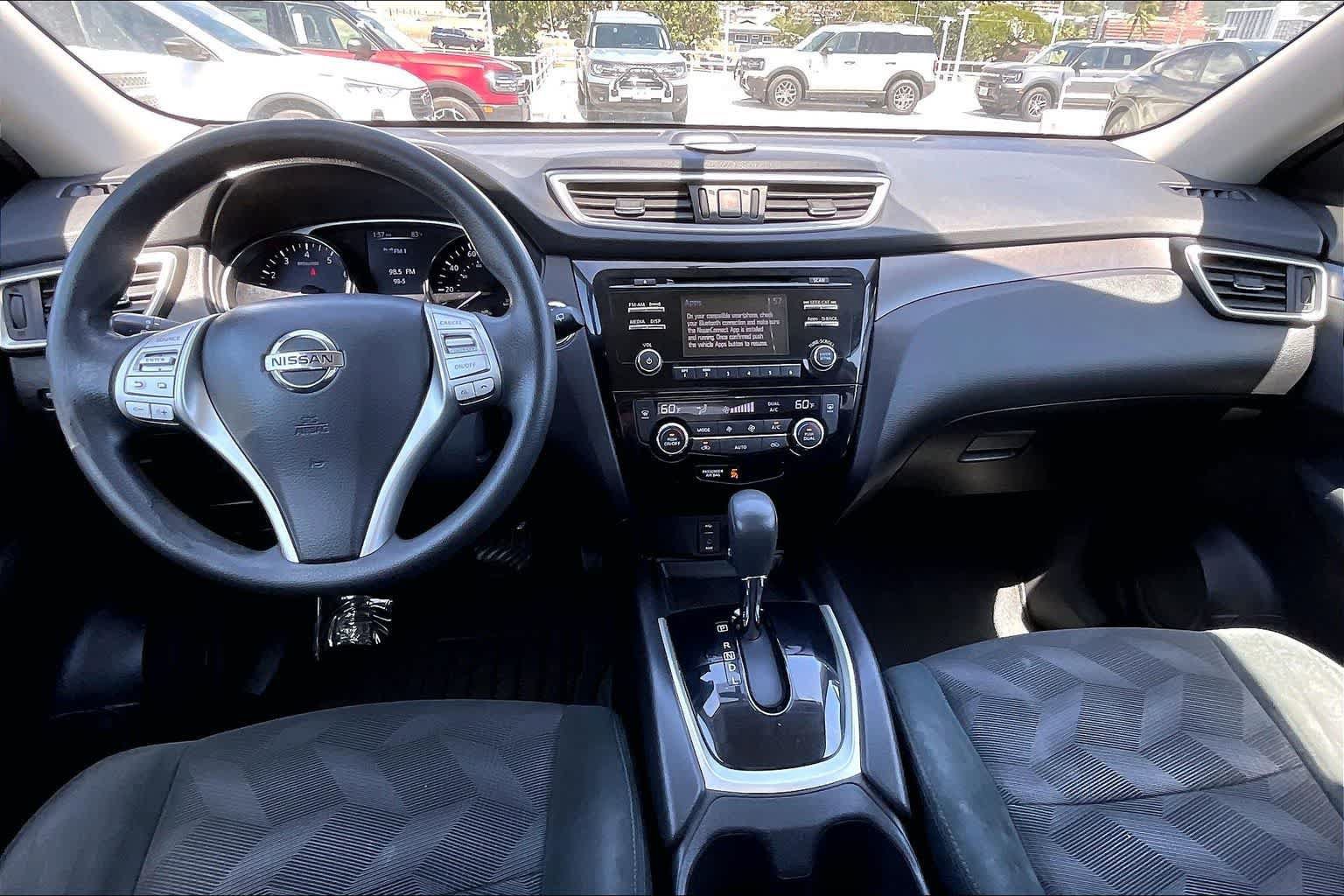 Used 2016 Nissan Rogue SV FWD image 10