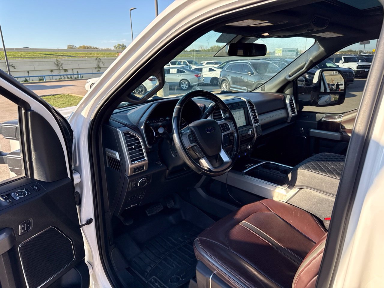 Used 2017 Ford F350 Platinum w/ Platinum Ultimate Package RWD image 20