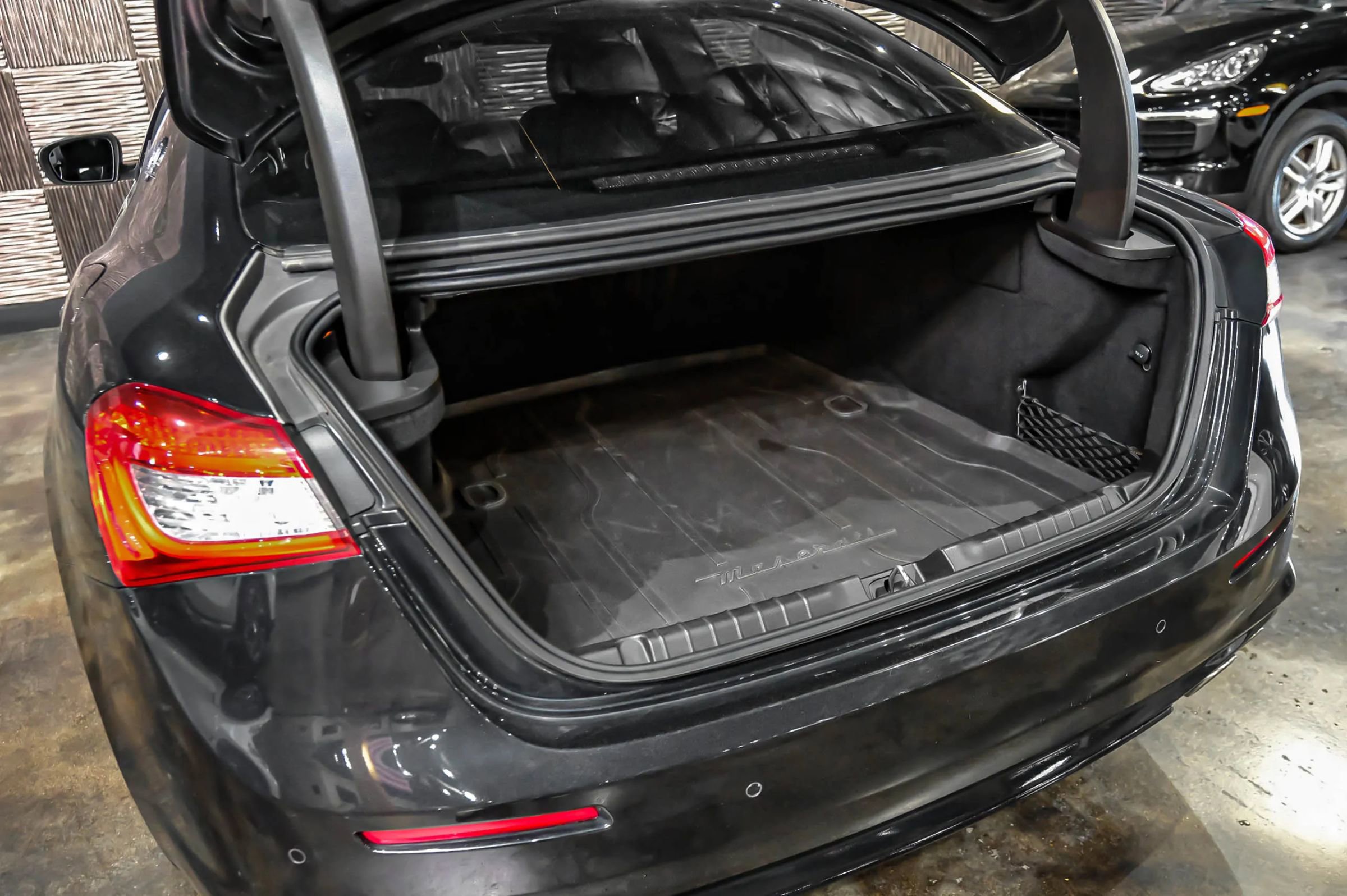 Used 2019 Maserati Ghibli S GranLusso AWD/4WD image 62