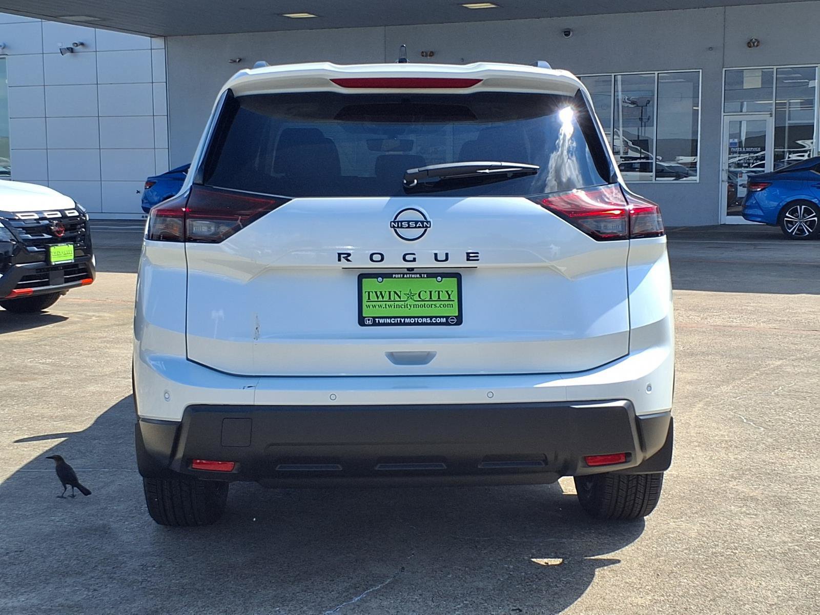New 2026 Nissan Rogue Dark Armor FWD image 6