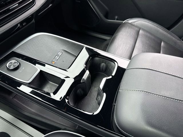 Used 2025 Buick Enclave Sport Touring image 21