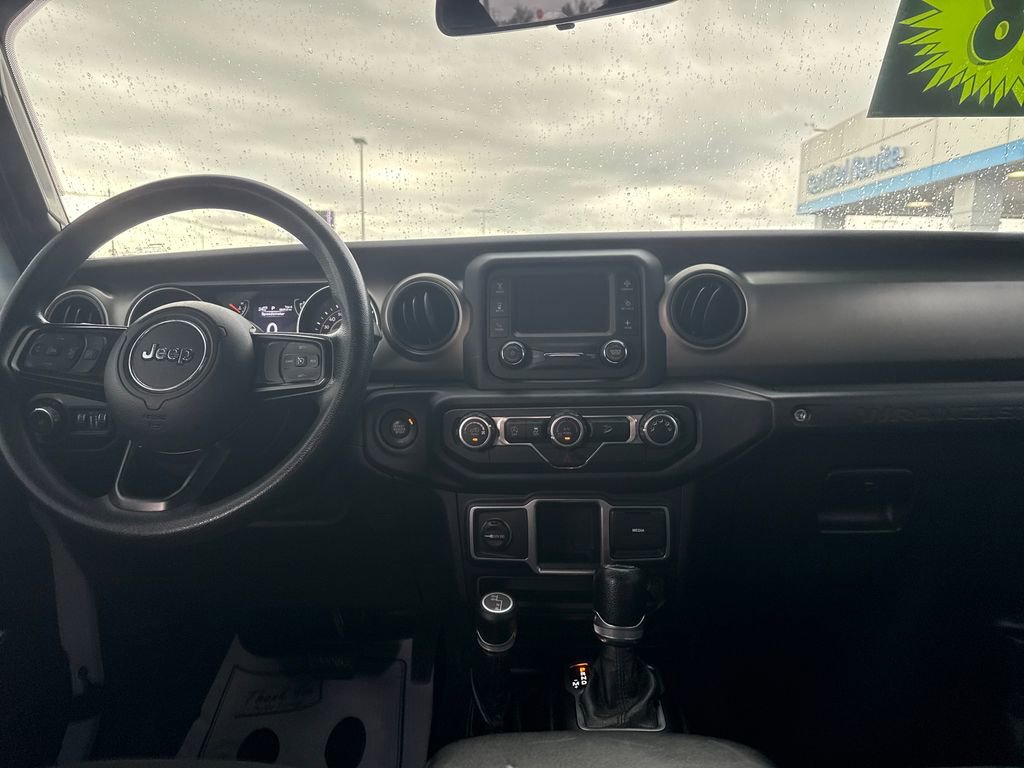 Used 2018 Jeep Wrangler Unlimited Sport AWD/4WD image 14