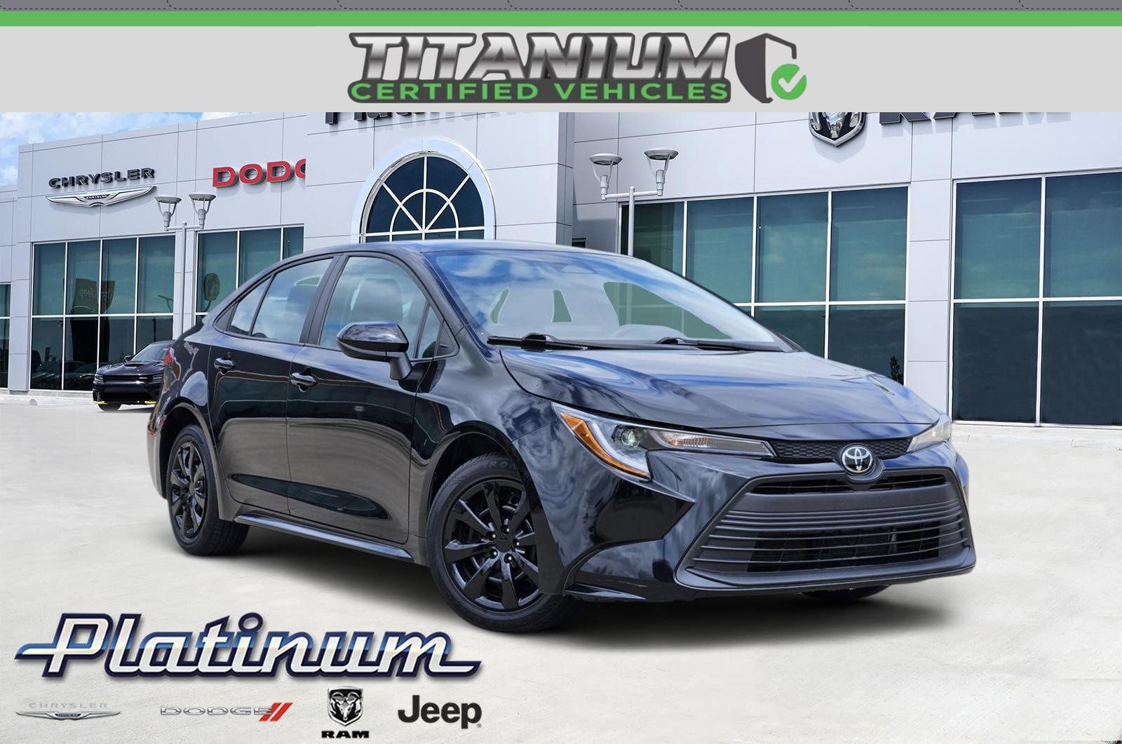Used 2024 Toyota Corolla LE FWD image 1