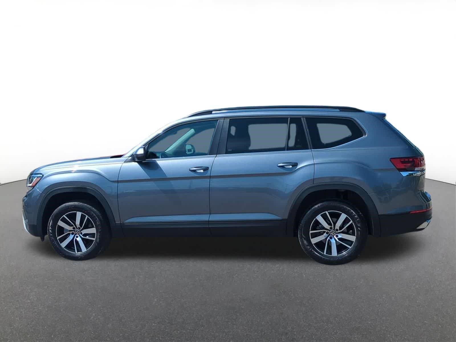Used 2023 Volkswagen Atlas SE AWD/4WD image 3