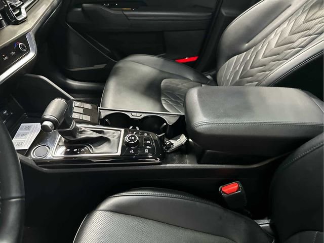 Used 2025 Kia Sportage X-Line w/ Premium Package image 17