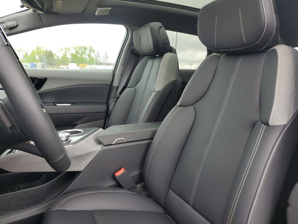 New 2025 Cadillac Optiq Sport 1 image 19