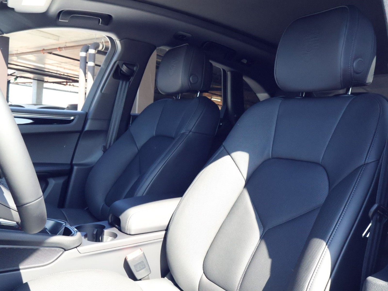 New 2026 Porsche Macan S AWD/4WD image 5