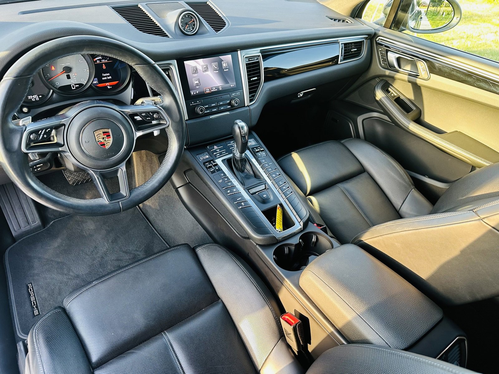 Used 2018 Porsche Macan S image 6
