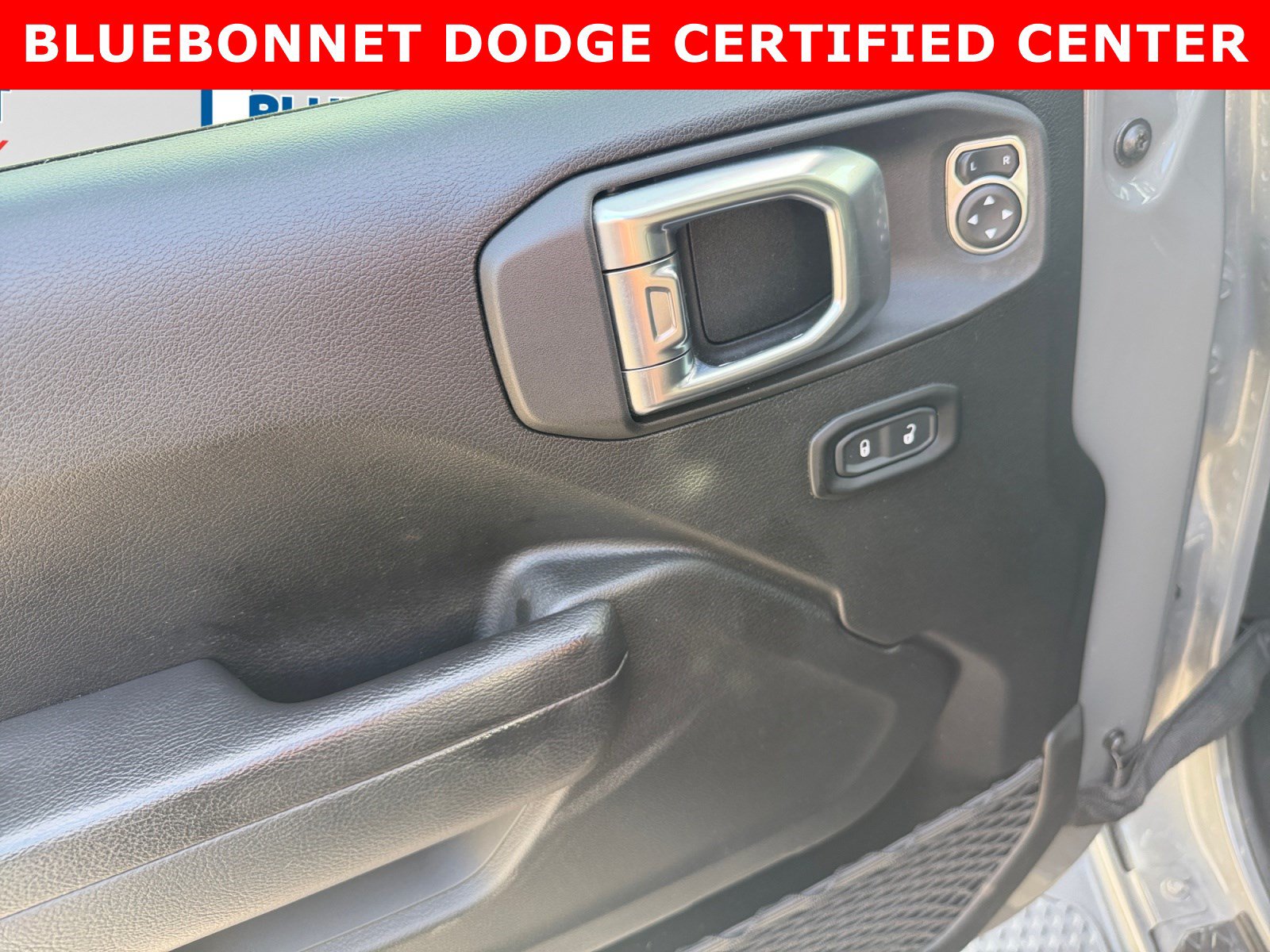 Used 2022 Jeep Gladiator Sport AWD/4WD image 10