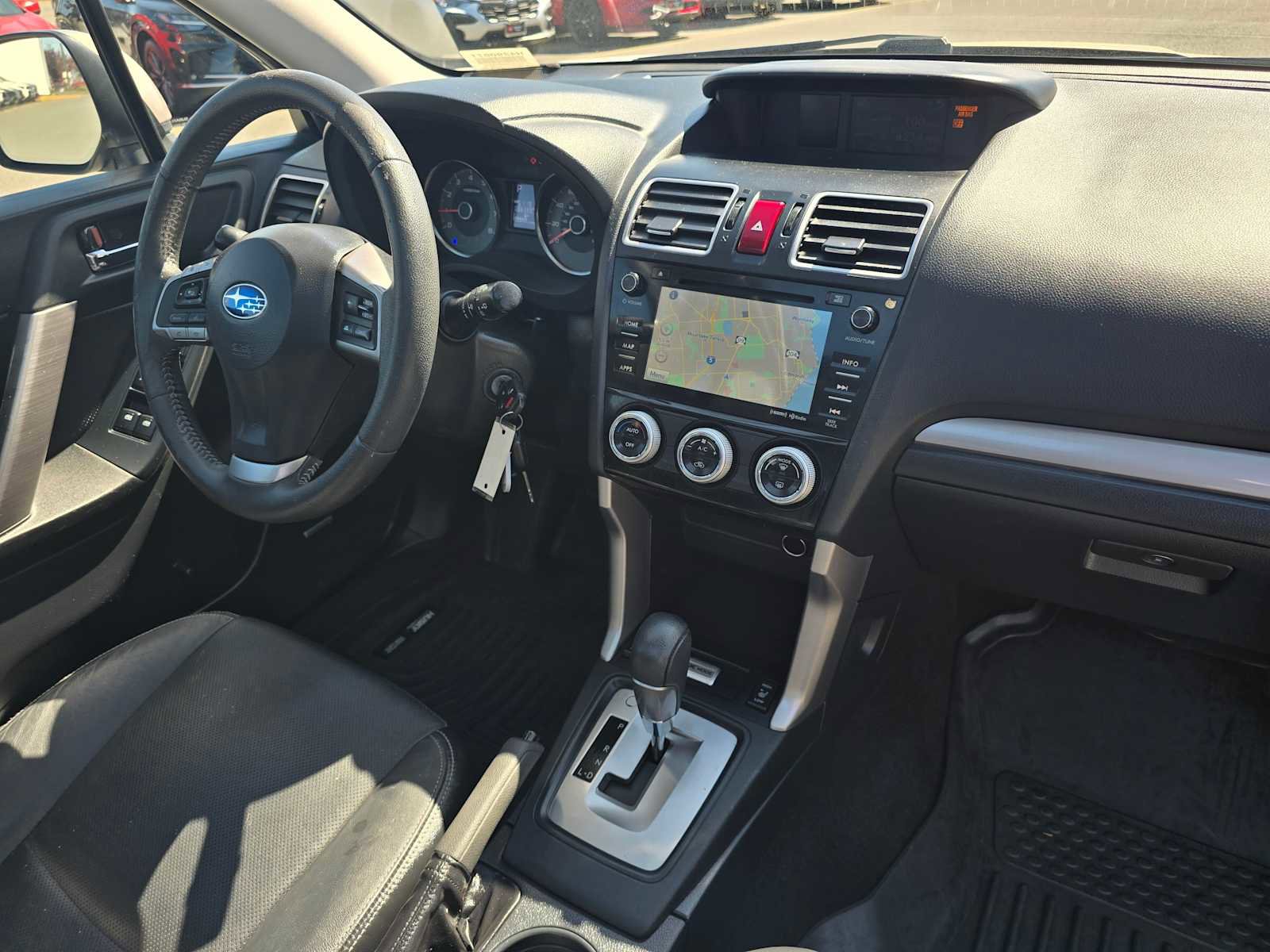 Used 2016 Subaru Forester 2.5i Limited AWD/4WD image 10