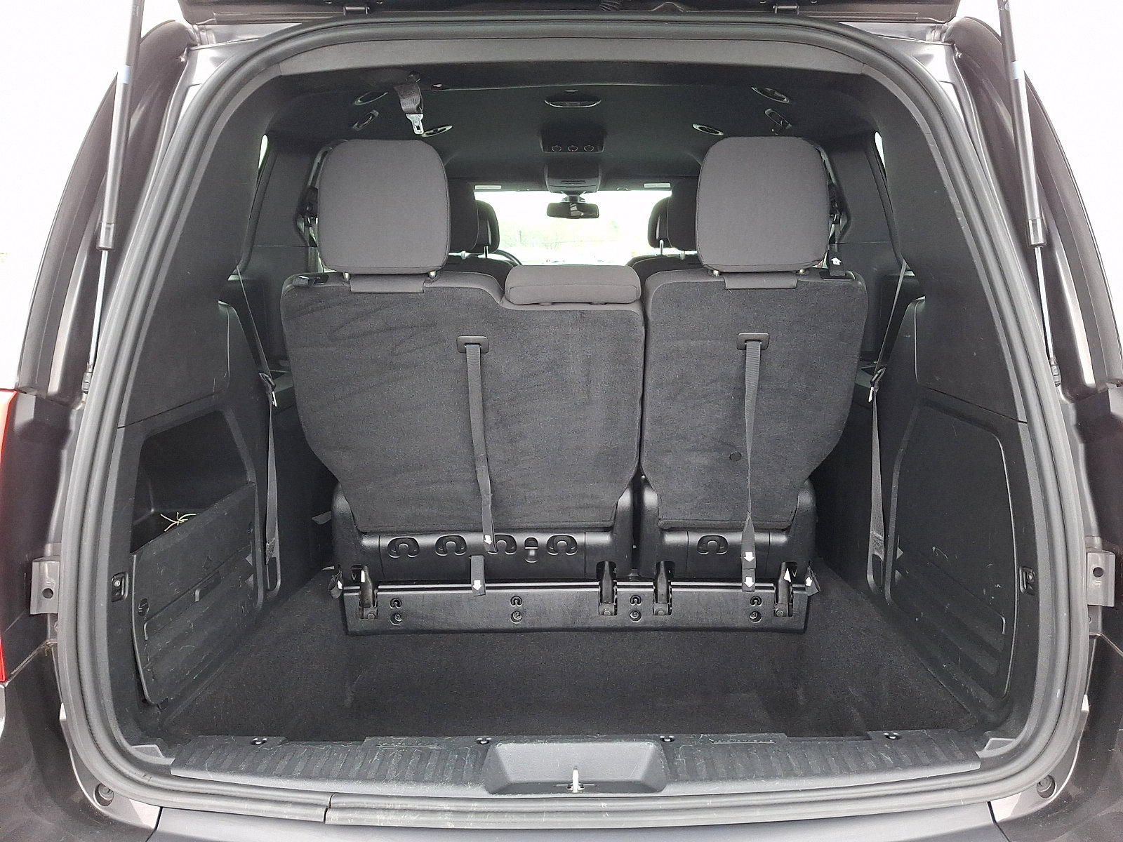 Used 2019 Dodge Grand Caravan SE image 28