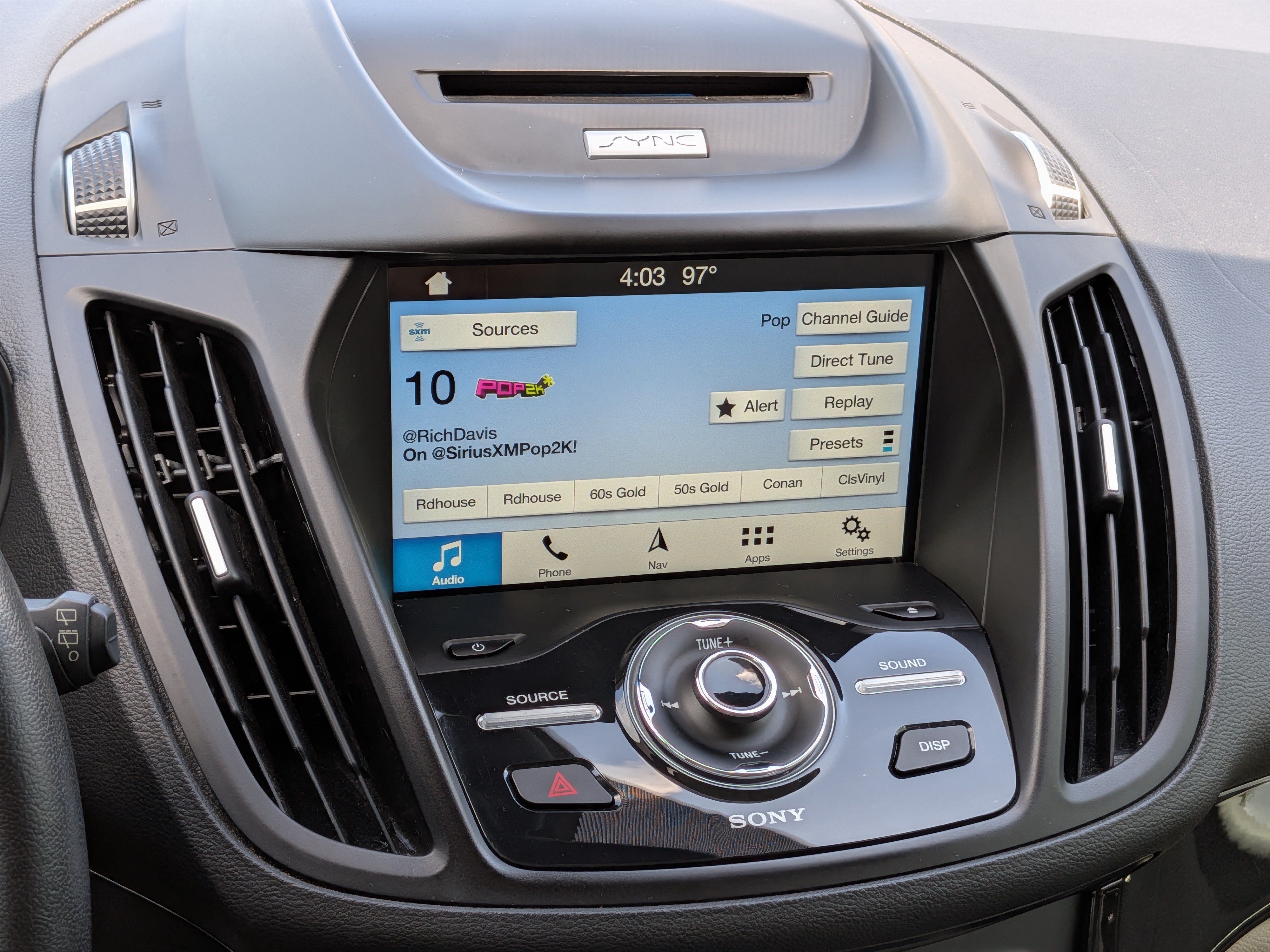 Used 2017 Ford Escape Titanium FWD image 19