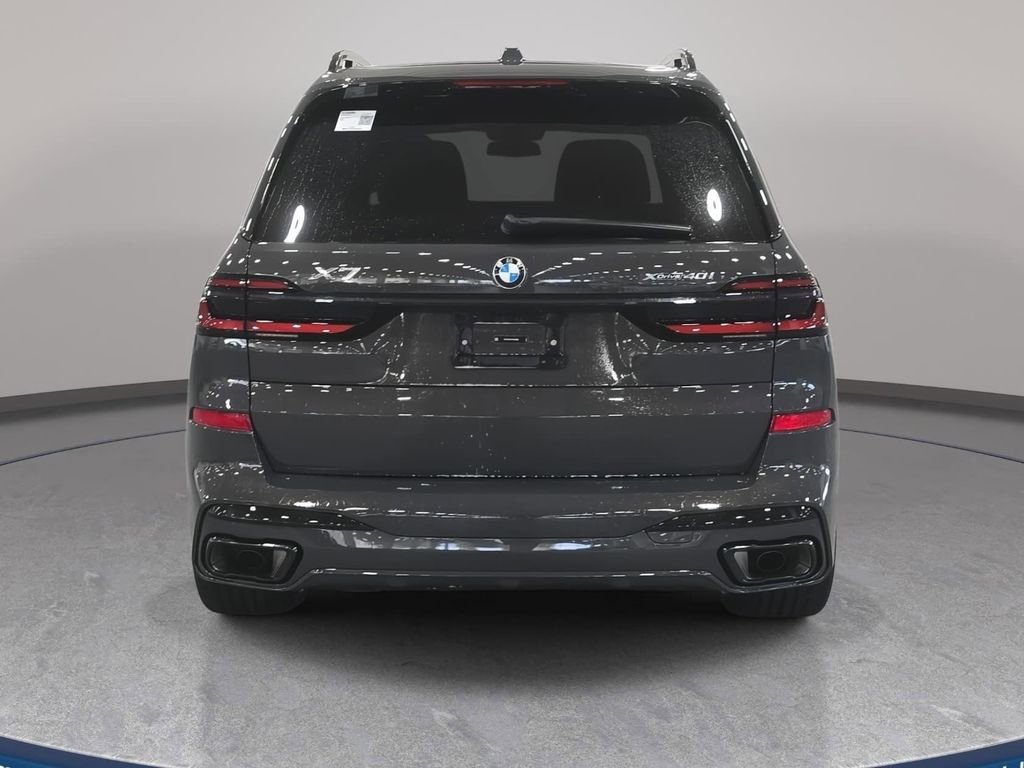 Used 2026 BMW X7 xDrive40i w/ M Sport Package image 7
