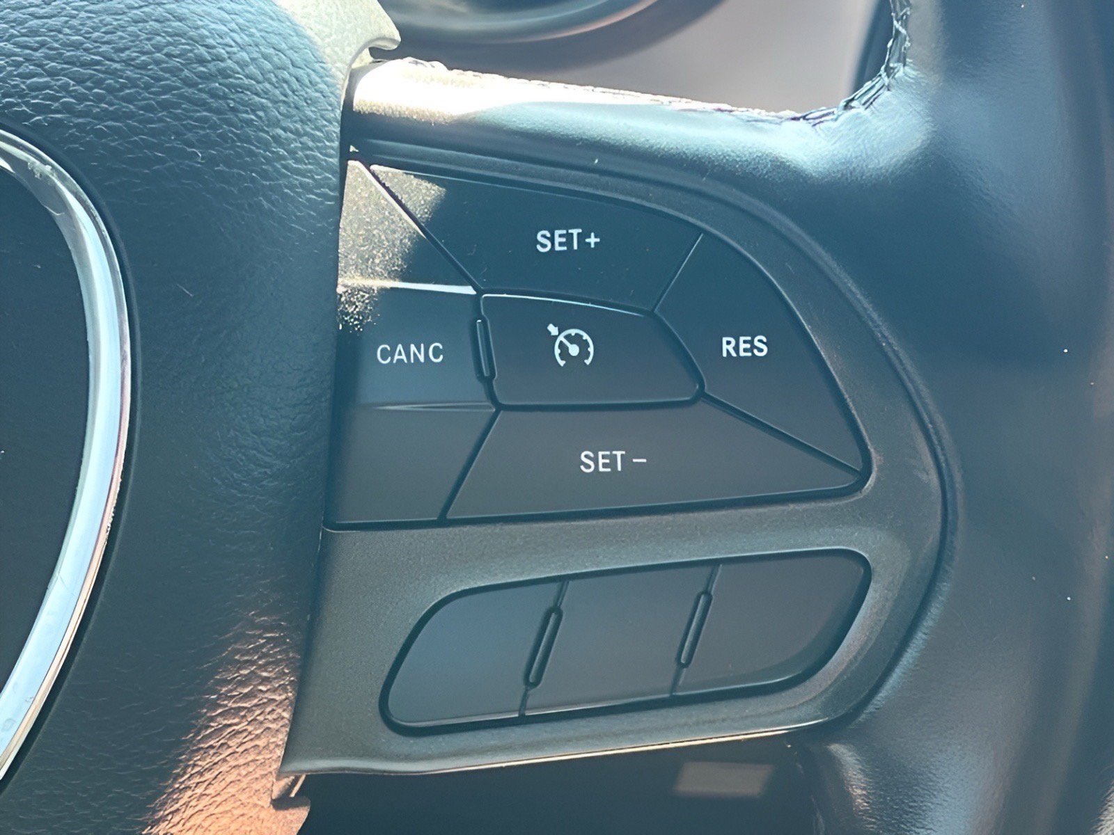 Used 2021 Dodge Challenger SXT RWD image 21