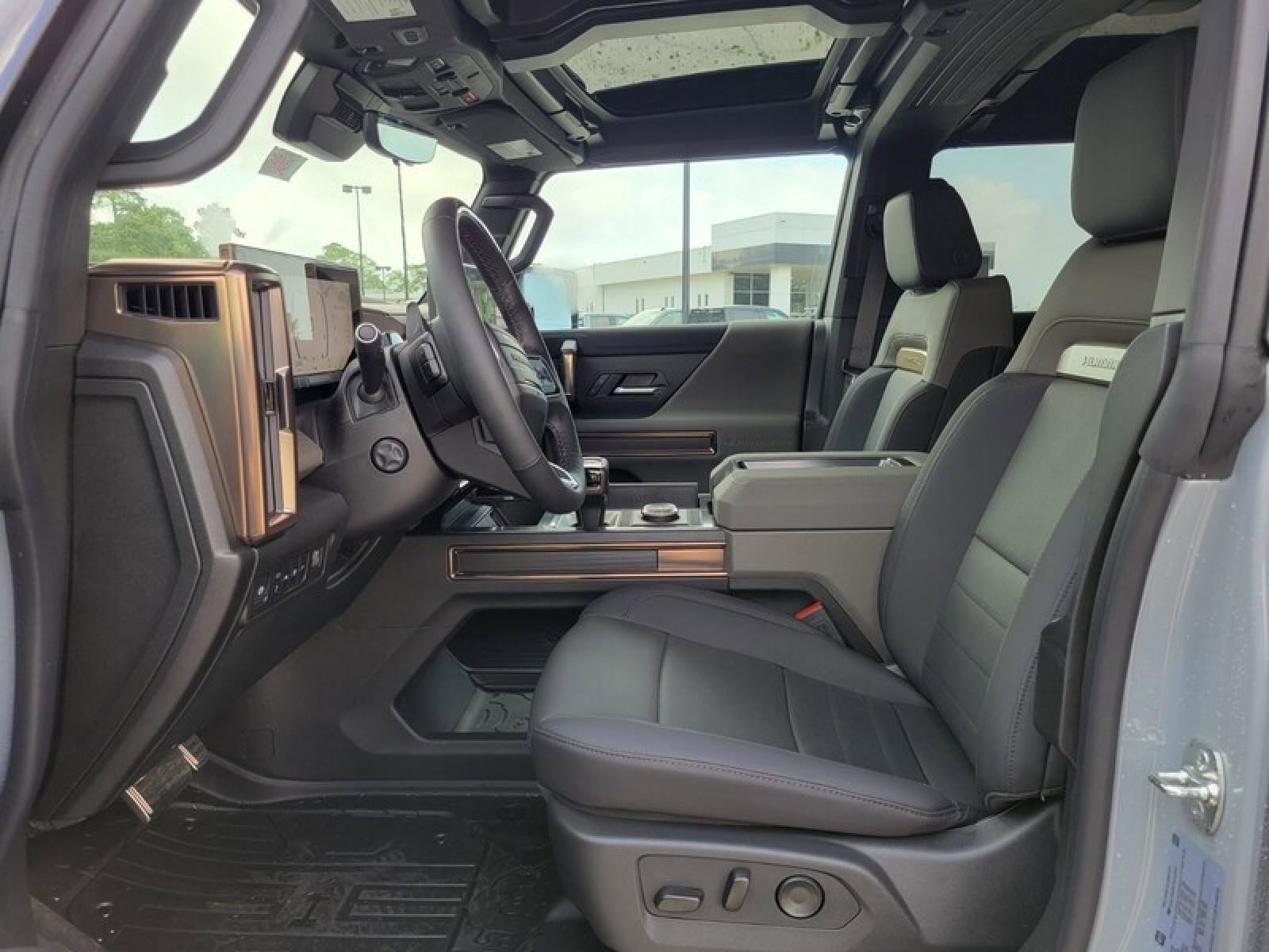 New 2025 GMC Hummer EV 2X w/ LPO, Illumination Package image 23