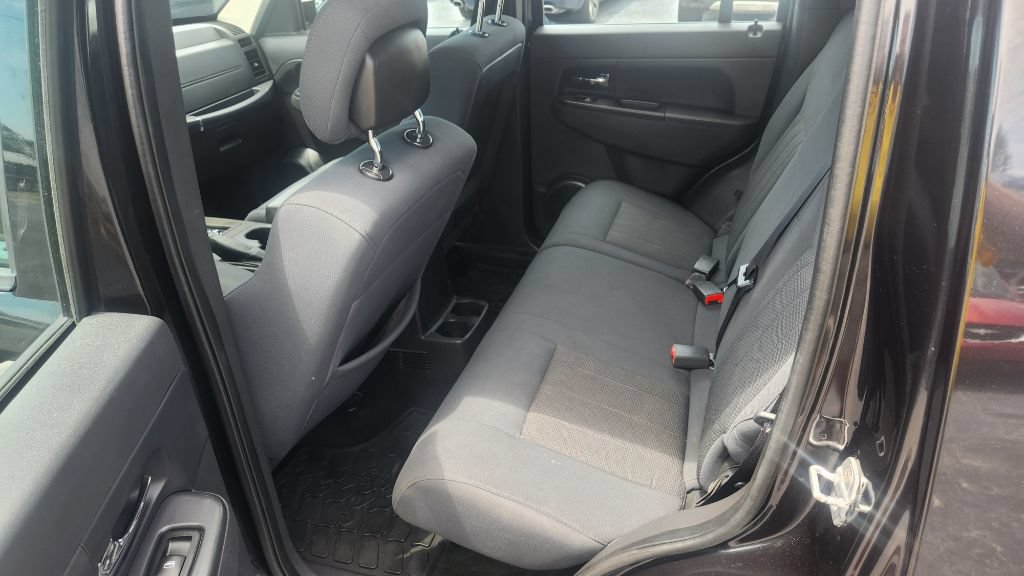 Used 2012 Jeep Liberty Sport AWD/4WD image 16