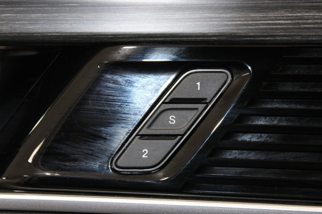 Used 2023 Jeep Wagoneer L Series III w/ Preferred Equipment Group image 54