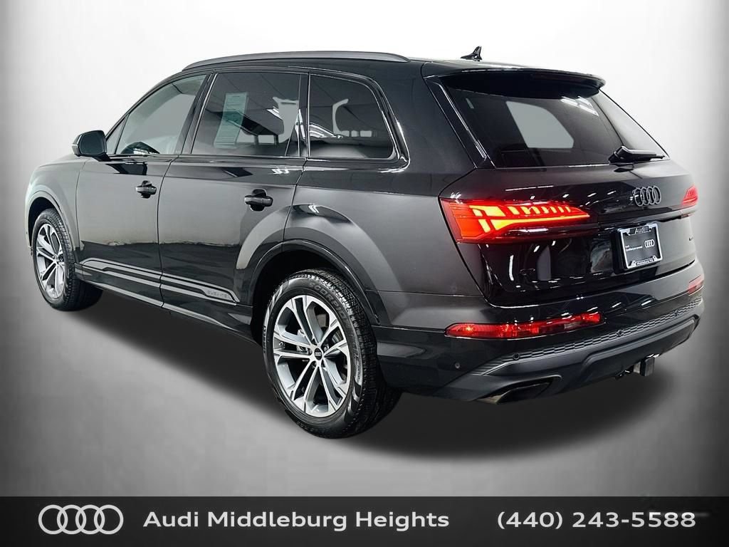 Certified 2026 Audi Q7 3.0T Premium w/ Convenience Plus Package AWD/4WD image 5