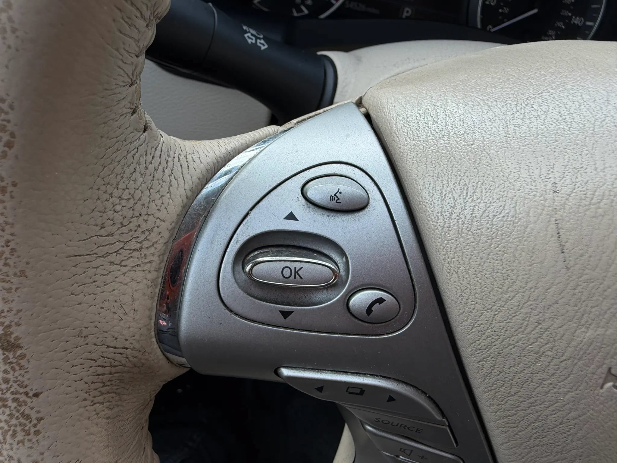 Used 2018 Nissan Murano SV w/ Premium Package AWD/4WD image 13