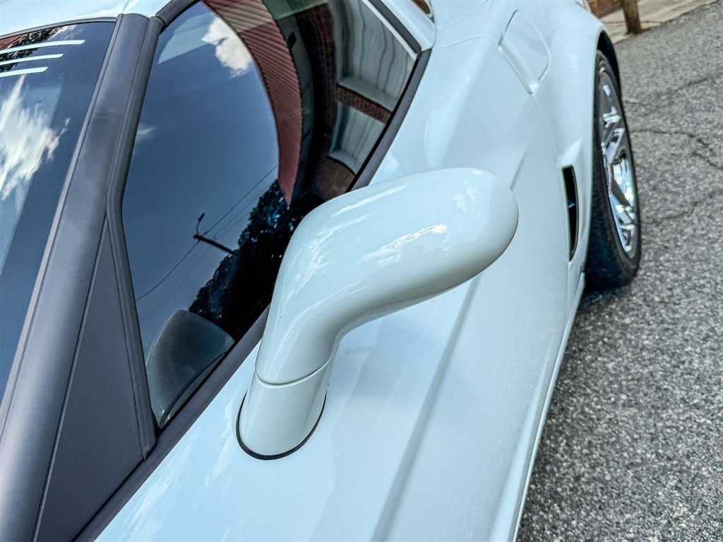 Used 2007 Chevrolet Corvette Z06 w/ Preferred Equipment Group RWD image 12
