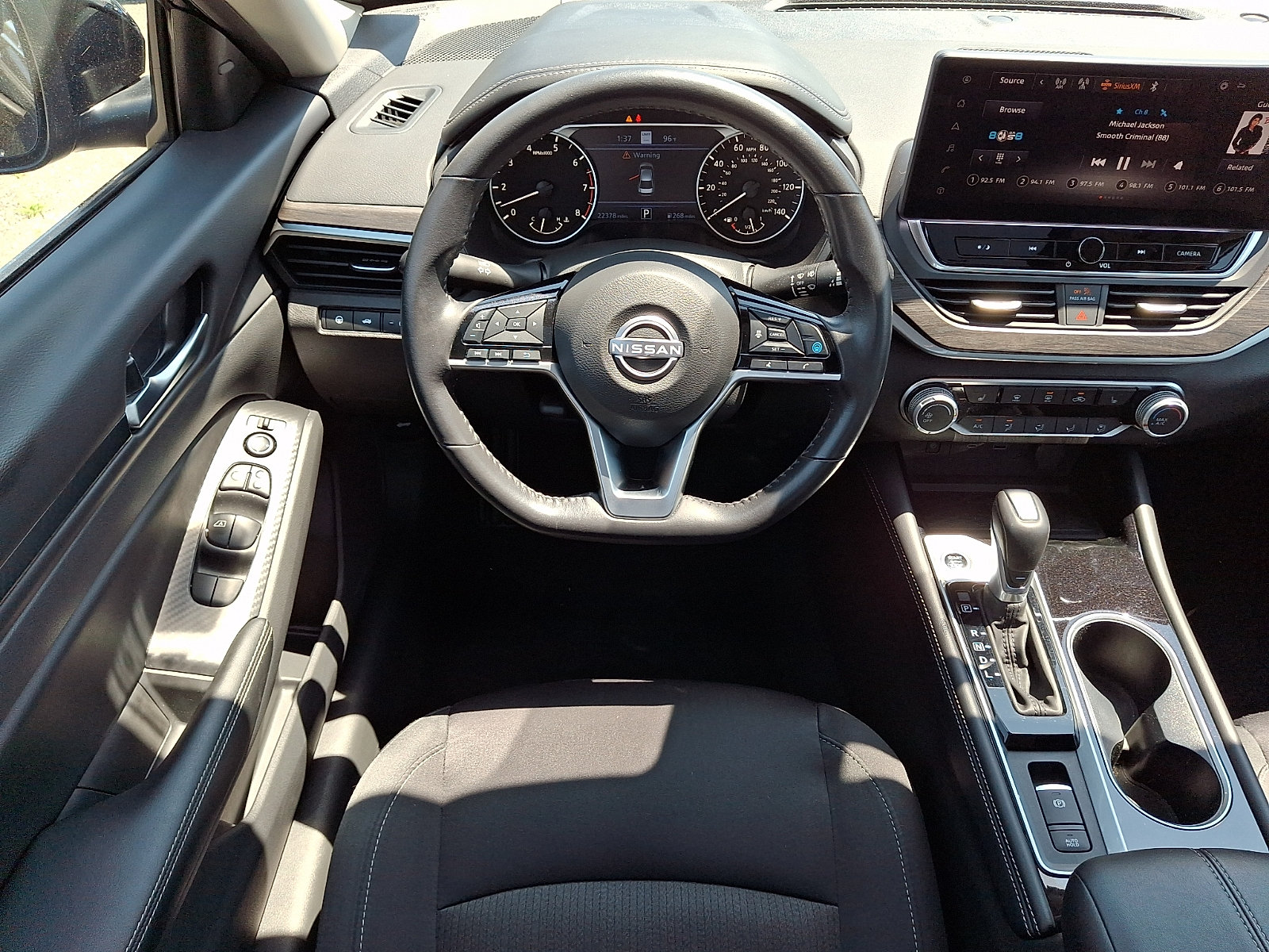 Certified 2024 Nissan Altima 2.5 SV w/ SV Premium Package FWD image 12