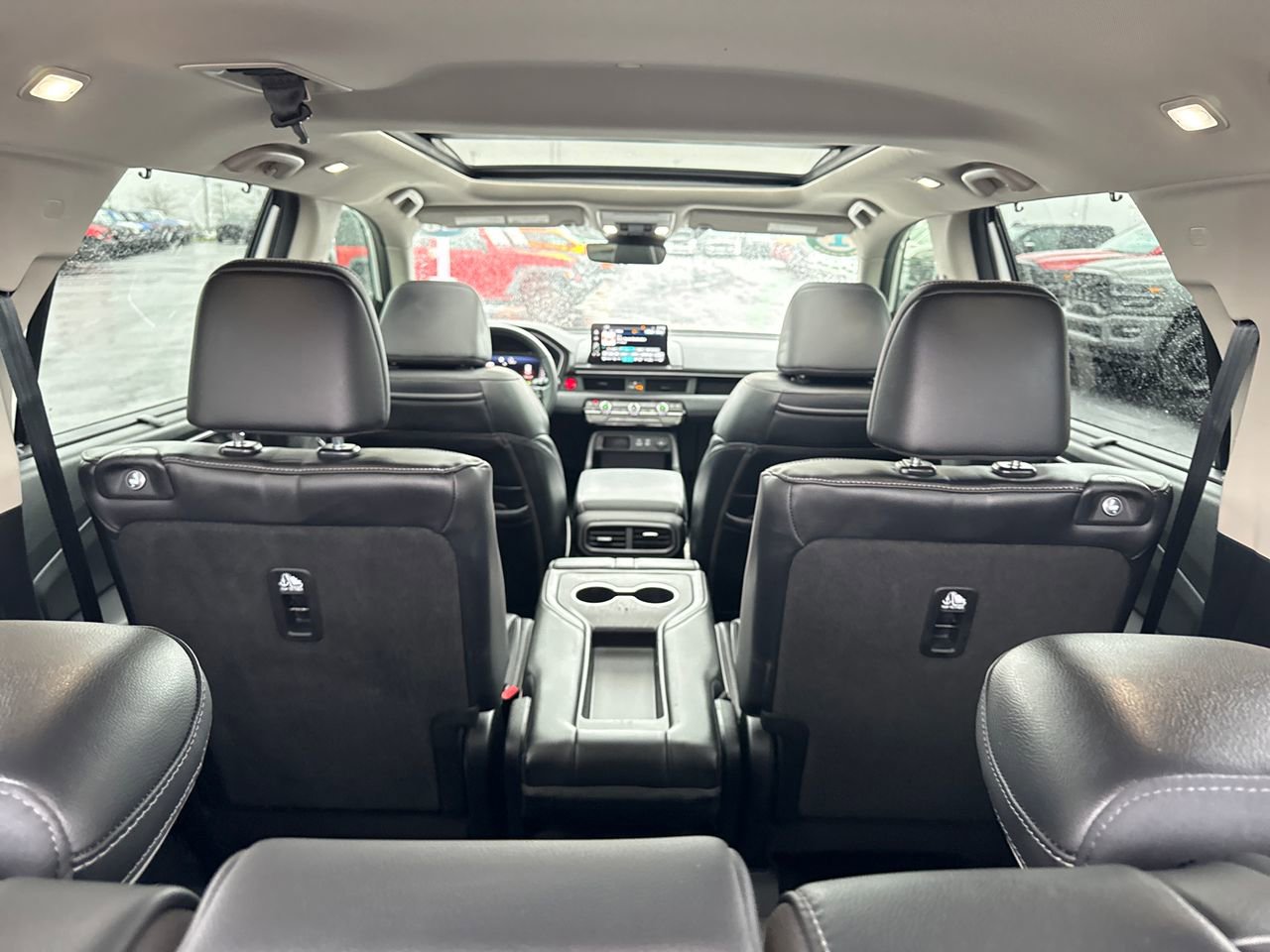 Used 2023 Honda Pilot Elite image 11